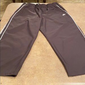 Women’s Nike Capri pants size medium